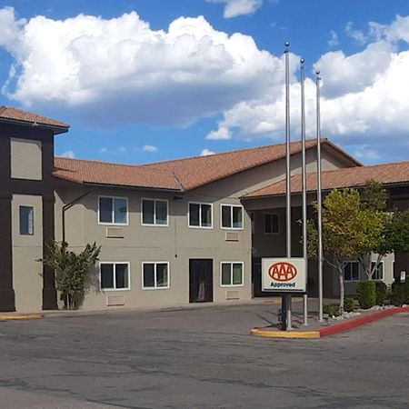 Quality Inn & Suites Grants - I-40 Exterior foto