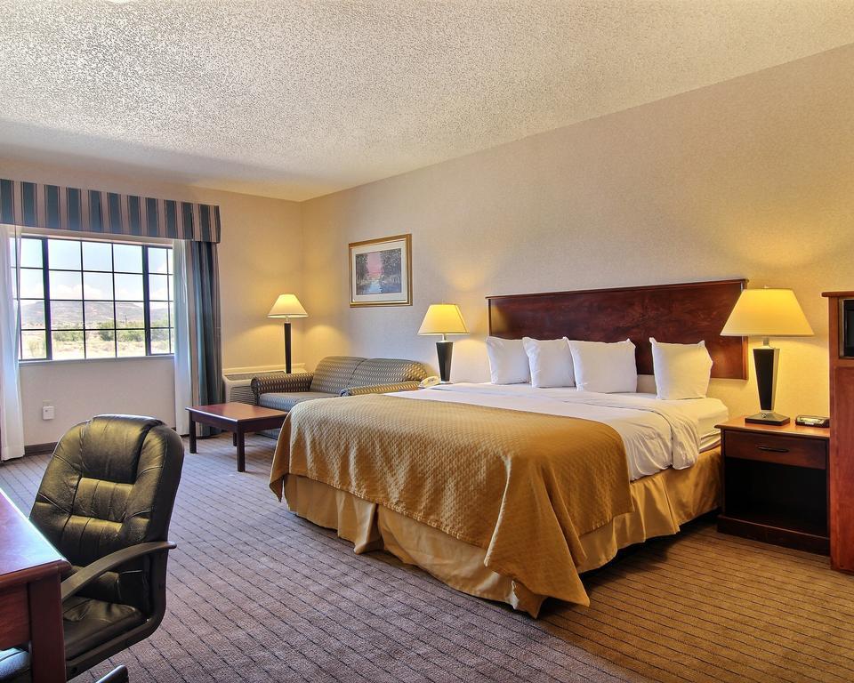Quality Inn & Suites Grants - I-40 Exterior foto