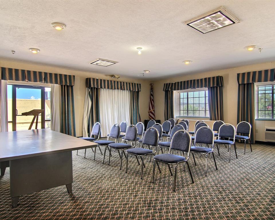 Quality Inn & Suites Grants - I-40 Exterior foto